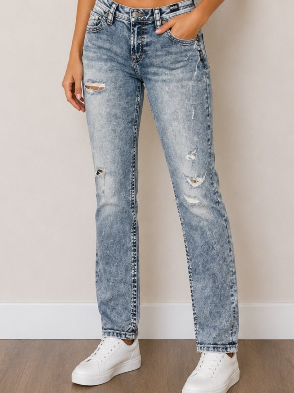 Silver Jeans Light Wash Boyfriend Jeans | Super Stretch | Women’s 27W x 26L